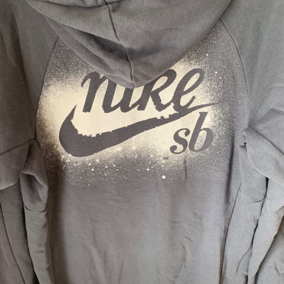 Nike hoodie small - Picture 2 of 3